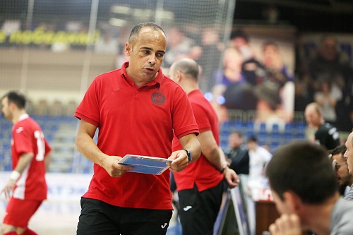 Экс-тренер сибиряков возглавил сборную Казахстана