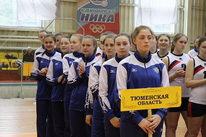 Тюменки в Монино стартовали с победы