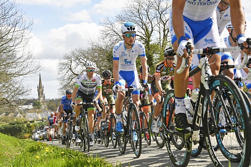 Мчались к финишу в долине Луары