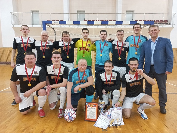 «Бутса» выиграла  открытый чемпионат Ишима по мини-футболу