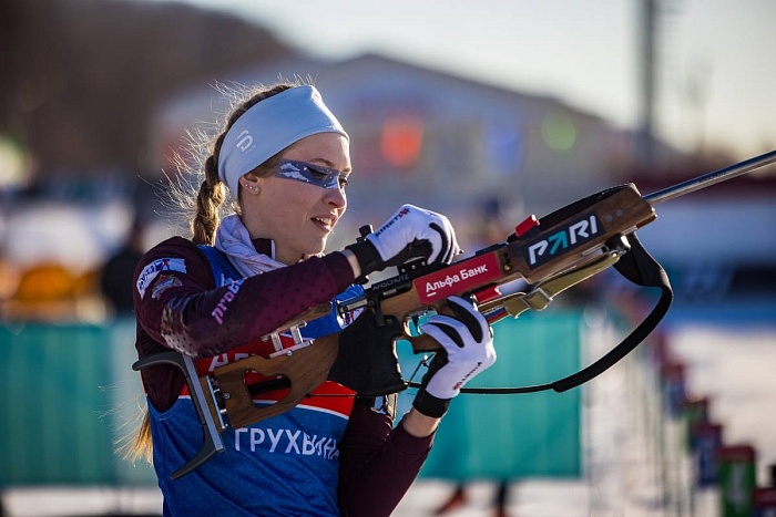 Тюменская биатлонистка Анна Грухвина: «С Ксенией Шнейдер мы решили приукрасить Пролог и сделать яркий макияж»