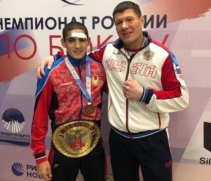 Руслан Куштанов: «Тяжело настроиться на бой с другом»