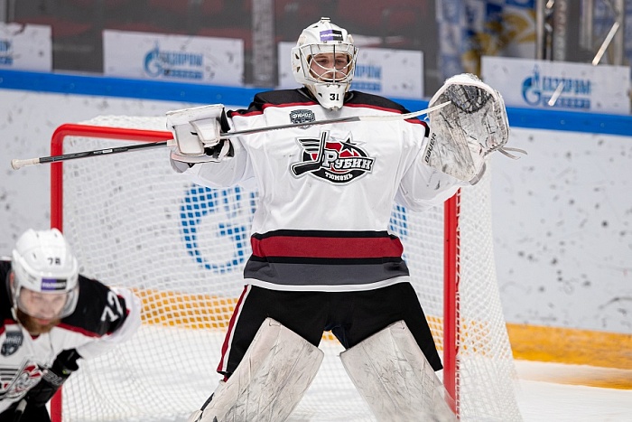 Вратарь тюменского хоккейного клуба «Рубин» Алексей Щетилин: «Тренеры решили нас проверить, кто на что способен»