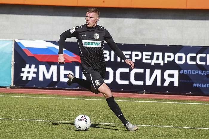 Форвард ФК «Тюмень» Антон Кобялко: «Всегда забавляло, что меня считали «столбом», хотя я не слишком высокий, да и не очень тяжёлый»