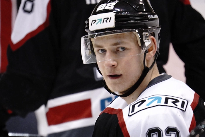 Хоккейный клуб «Рубин» проиграл команде из Челябинска