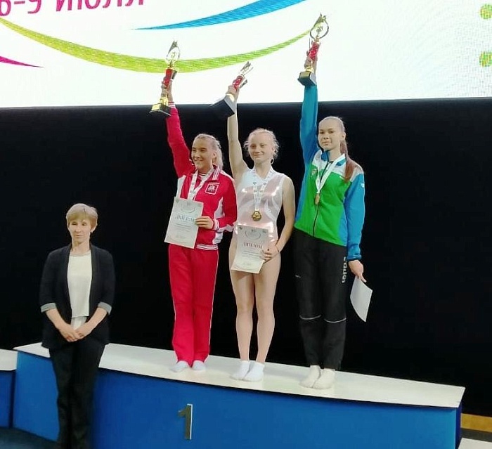 На батуте допрыгнула до бронзы