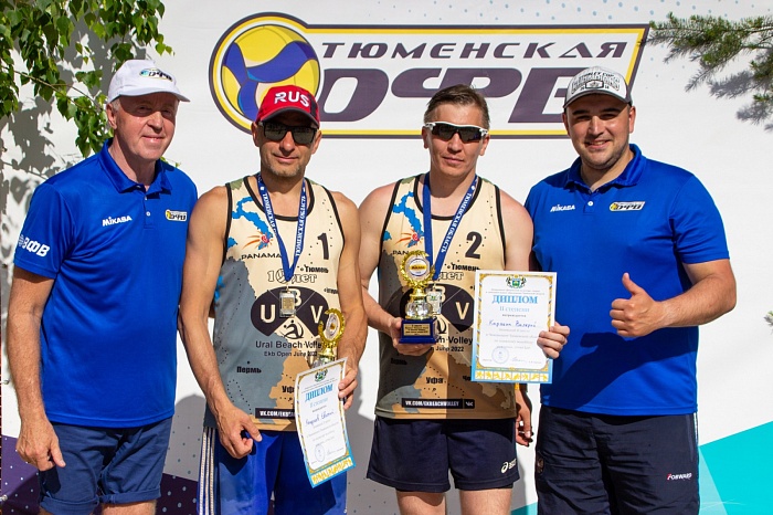 На чемпионате Тюменской области по пляжному волейболу победили фавориты