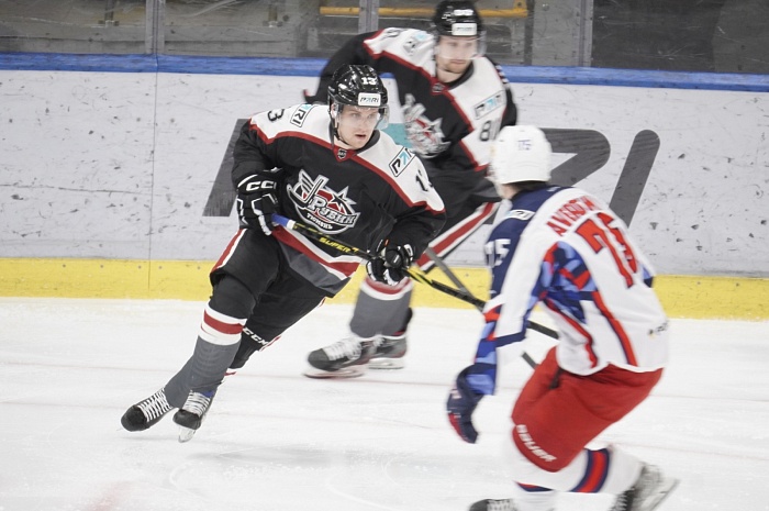 Нападающий тюменского хоккейного клуба «Рубин» Никита Попугаев: «В матче со «Звездой» эмоции были особенные»