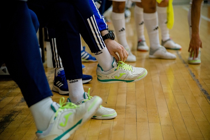 «Профсервис» уступил фавориту в чемпионате Тобольска по мини-футболу