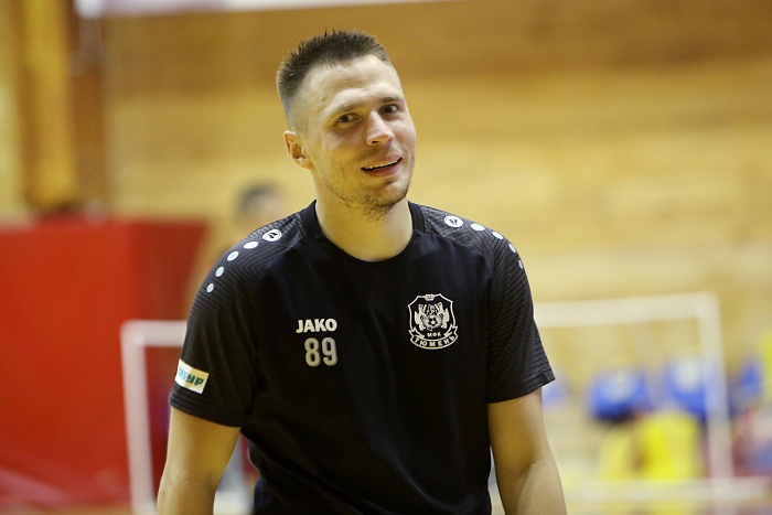 Игрок мини-футбольного клуба «Тюмень» Никита Емельянов: «Тренеры в перерыве сказали: «Пацаны, не тушуйтесь – дожмём!»