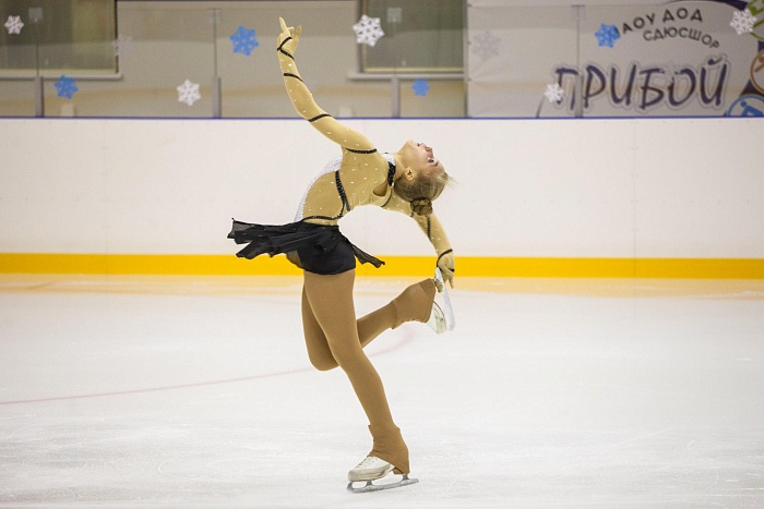 Эвелина и Ева выиграли золото