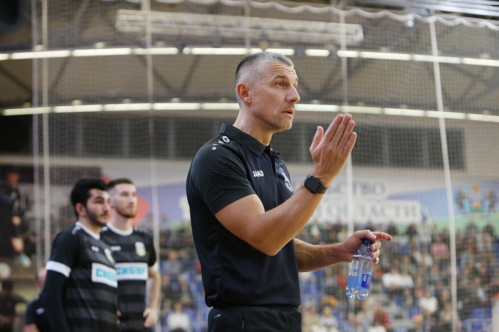 Наставник мини-футбольного клуба «Тюмень» Максим Горбунов: «Проиграть можно по-разному, но я рад, что мы проснулись во втором тайме»