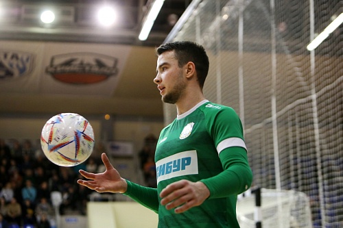 Вратарь мини-футбольного клуба «Тюмень» Денис Субботин: «С малых лет знал, что подарки приносят родители, а не Дед Мороз»