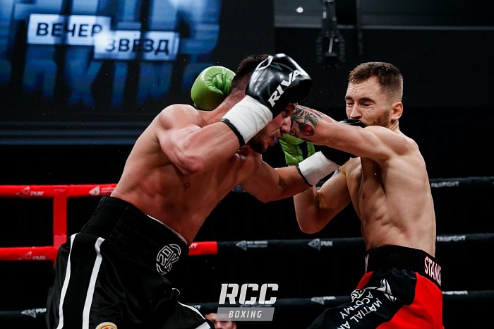 Руслан Камилов в 10 раундах сохранил чемпионский пояс