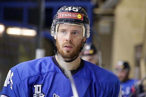 «Зауралье» сохранило Антона Рехтина