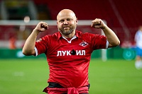 Известный футболист и тренер Денис Бояринцев покинул ФК «Новосибирск»