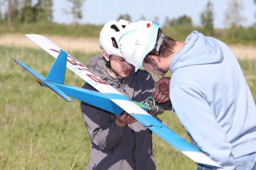 В финале первенства России по «воздушному бою» сражались тюменские асы