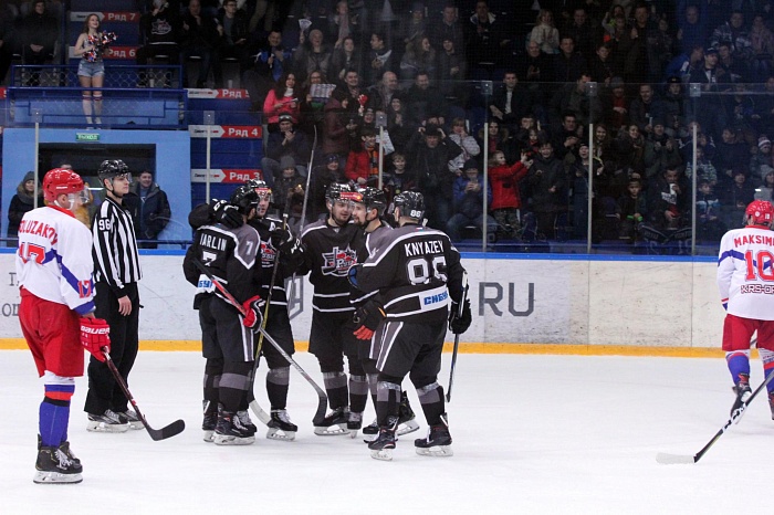 Фото Елены БЕЛОЗЁРОВОЙ