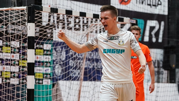 Форвард мини-футбольного клуба «Тюмень» Александр Фролов: «Празднование гола в ворота бывшей команды никак не показывает неуважение к ней. Это всё надуманная история»