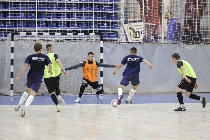Товарищеский матч по мини-футболу. МФК «Тюмень-дубль» - «Факел-ЯНАО» (Новый Уренгой) — 3:4
