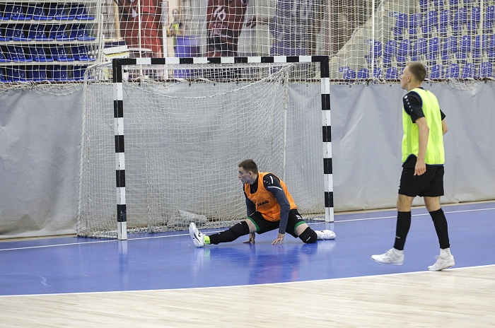 Товарищеский матч по мини-футболу. МФК «Тюмень-дубль» - «Факел-ЯНАО» (Новый Уренгой) — 3:4