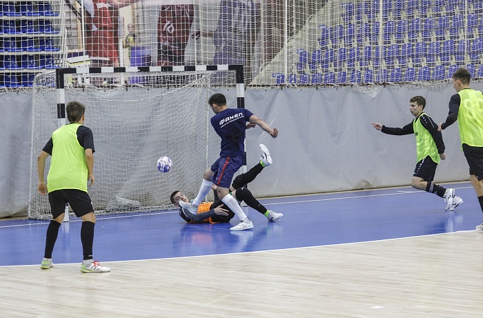 Товарищеский матч по мини-футболу. МФК «Тюмень-дубль» - «Факел-ЯНАО» (Новый Уренгой) — 3:4