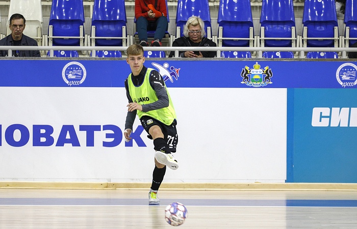 Товарищеский матч по мини-футболу. МФК «Тюмень-дубль» - «Факел-ЯНАО» (Новый Уренгой) — 3:4