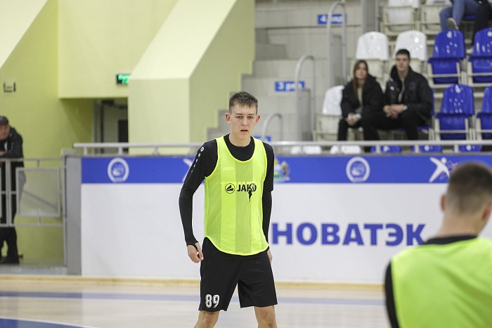 Товарищеский матч по мини-футболу. МФК «Тюмень-дубль» - «Факел-ЯНАО» (Новый Уренгой) — 3:4