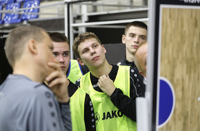 Товарищеский матч по мини-футболу. МФК «Тюмень-дубль» - «Факел-ЯНАО» (Новый Уренгой) — 3:4