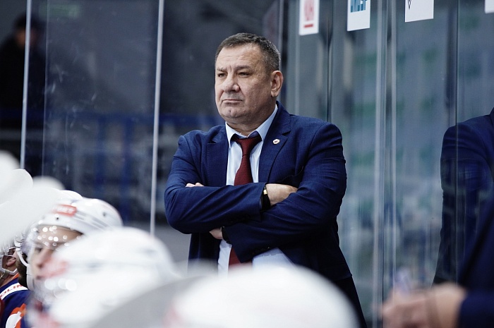 Главный тренер хоккейного клуба «Кристалл» Али Бурханов: «Мы привлекли немало молодых ребят из команды НМХЛ»