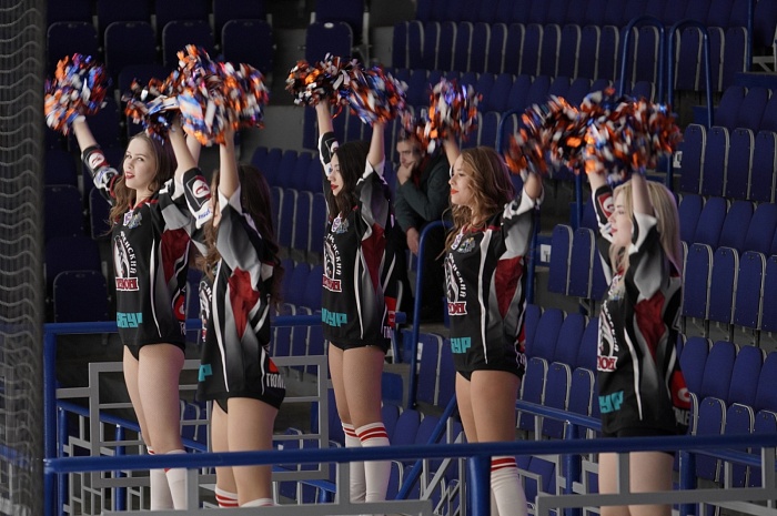 Тюменская молодёжная команда «Тюменский Легион» во второй раз обыграла «Молот» в чемпионате МХЛ