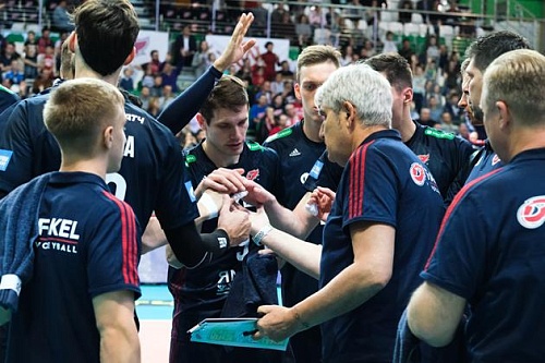 Бронзовые призеры уступили дебютантам