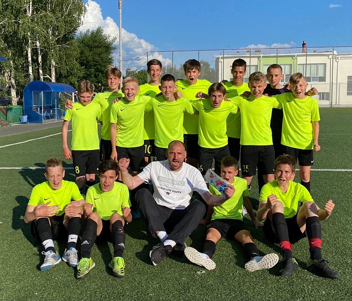 «Сибирь-2007» подарила победу своему тренеру Дмитрию Зарве на день рождения