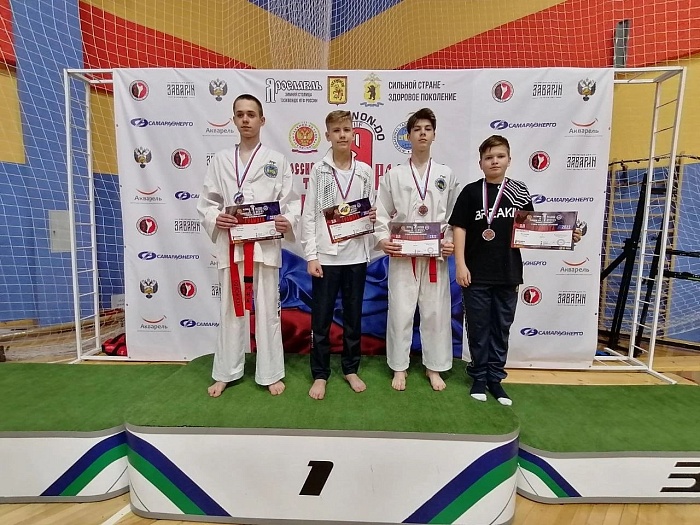 На «Кубке Ярослава Мудрого» удачно выступили мастера тхэквондо из Тюмени