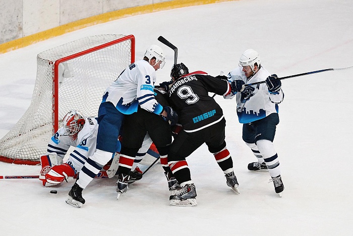 Фото Владимира ОГНЁВА