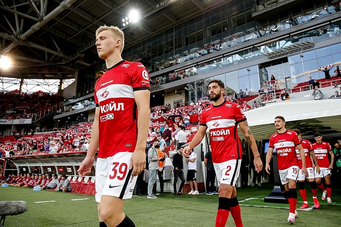 Павел Маслов отпраздновал победу в дерби