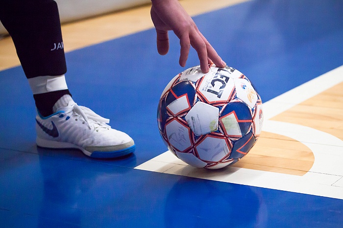 Пять команд удачно начали чемпионат Тюмени по мини-футболу среди клубов 1-й лиги