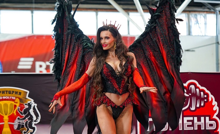 Старший тренер женской сборной региона по бодибилдингу Ирина Соболева: «Тюмень сильная» – Инь и Янь мощи и красоты»