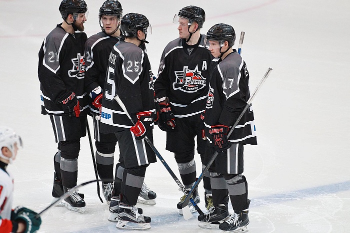 Фото Владимира ОГНЁВА.