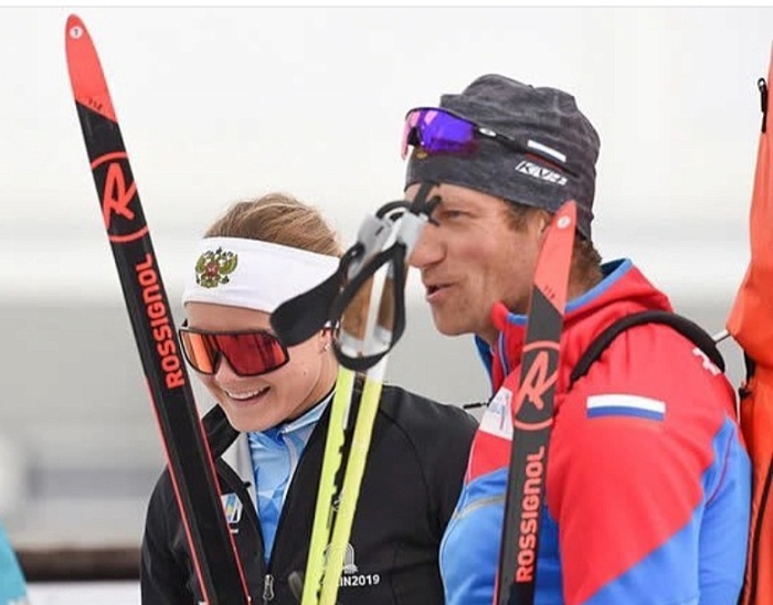 Бронзовый призёр чемпионата Европы по биатлону выступил в сингл-миксте с дочкой: «У меня трое детей, можно до смешанной эстафеты дотянуть?»