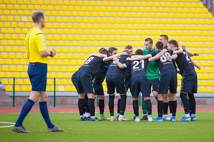 Тюменских футболистов вызвали в сборную