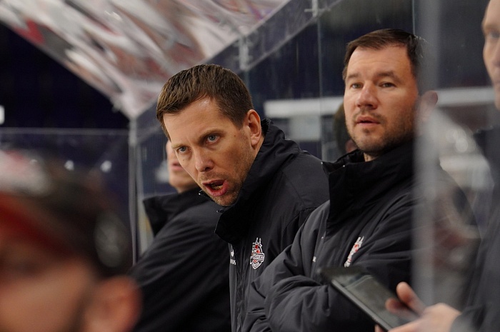 Главный тренер тюменского хоккейного клуба «Рубин» Денис Ячменёв: «Все хотели победить»