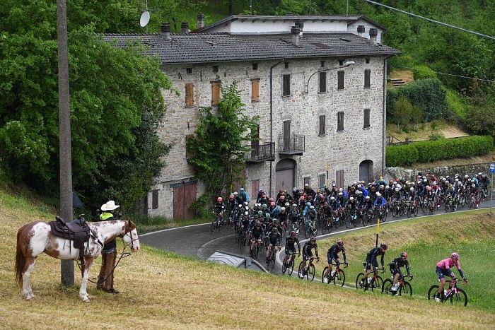 В Италии команда Сивакова преследует бахрейнский клуб