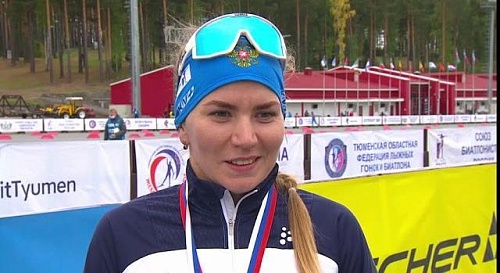 Чемпионат России по летнему биатлону в Тюмени начали победы Сливко и Сучилова в индивидуальных гонках