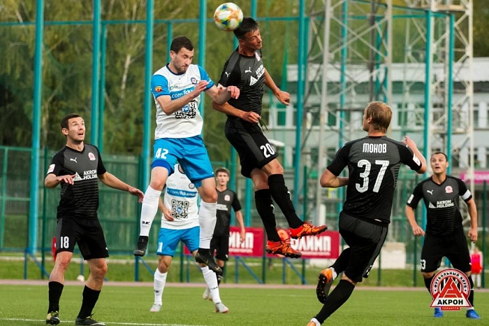 «КАМАЗ» забуксовал, а хозяева ни разу не победили