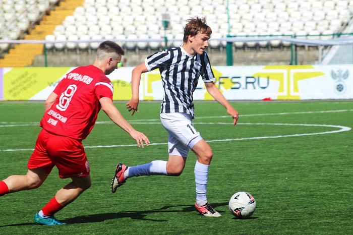 Тоболяки уступили «Металлургу» из Аши, а футболисты «Тюмени-2» проиграли «Челябинску-М»