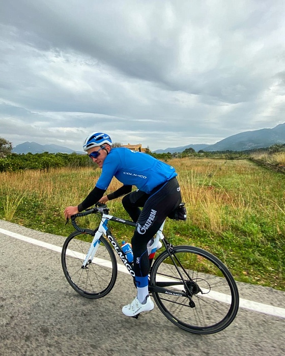 Гонщиков презентовали в Лонато-дель-Гарда