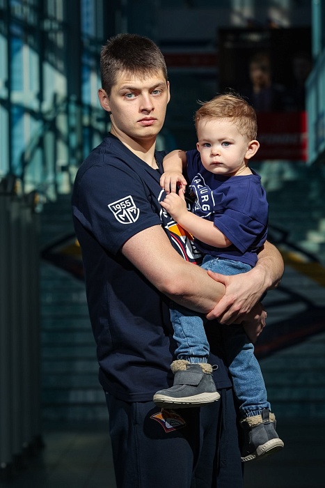 Защитник магнитогорского хоккейного клуба «Металлург» Артём Минулин: «Ночами засыпал и представлял, как подниму Кубок Гагарина»