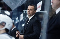 Главный тренер хоккейного клуба «Челмет» Максим Смельницкий: «В третьем периоде были вынуждены уйти в оборону»