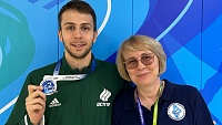 Егор Юрченко с мамой Еленой